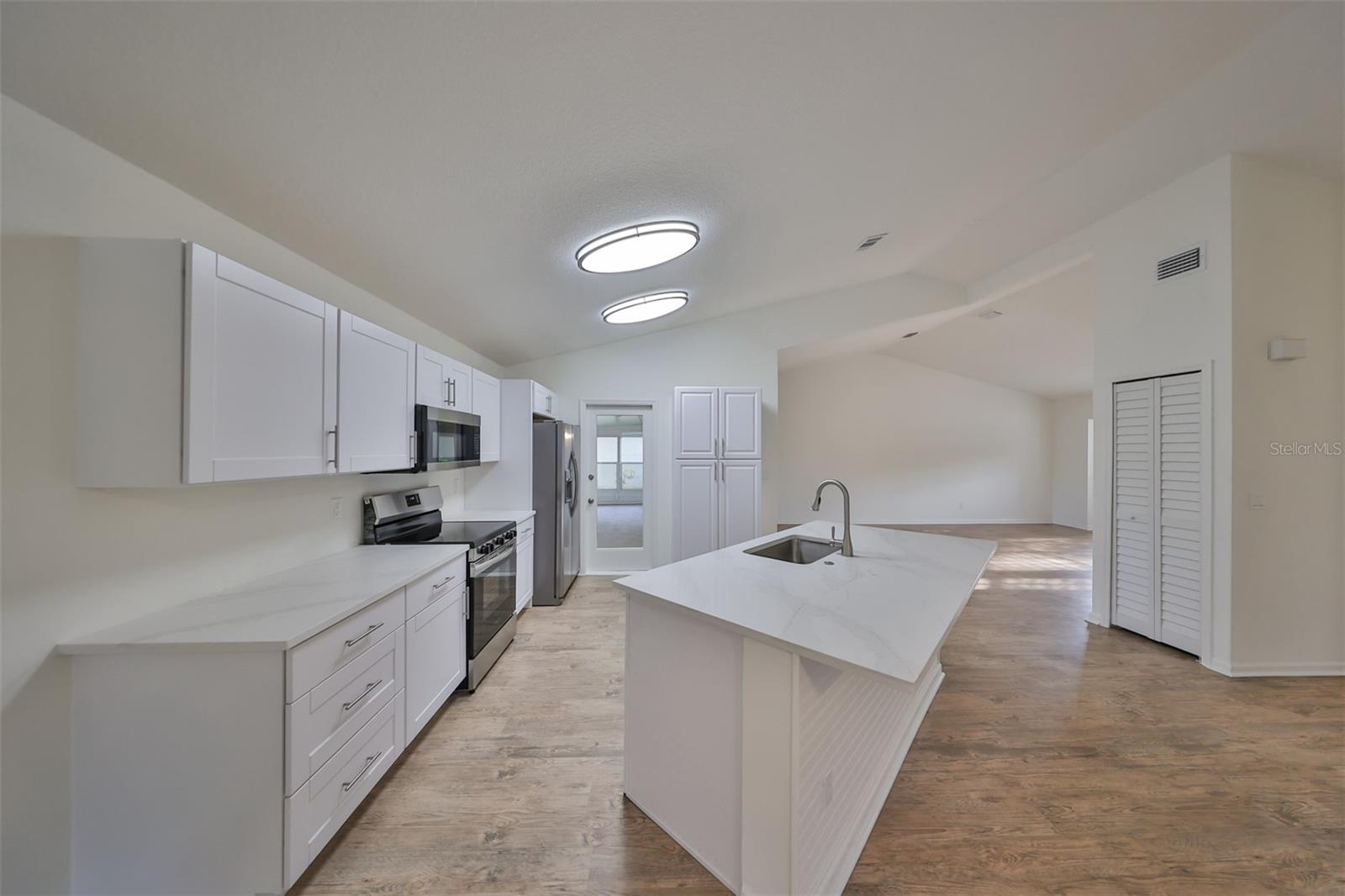 28211 TANGLEWOOD DR, WESLEY CHAPEL, FL, 33543
