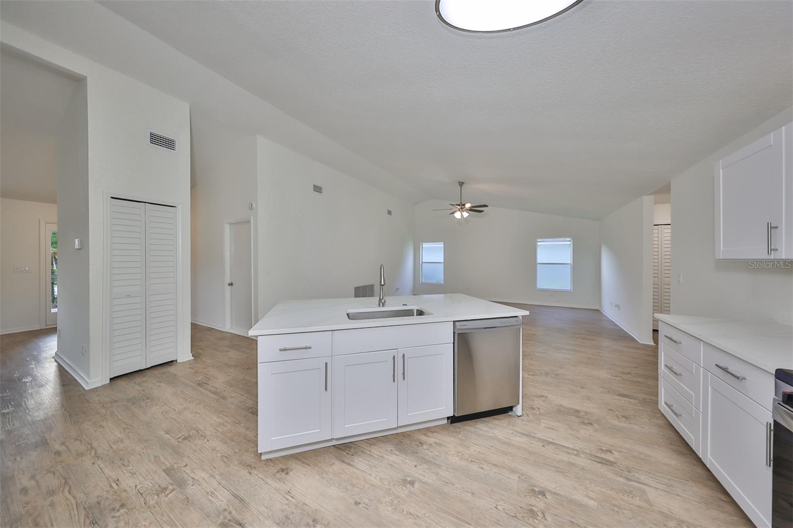 28211 TANGLEWOOD DR, WESLEY CHAPEL, FL, 33543
