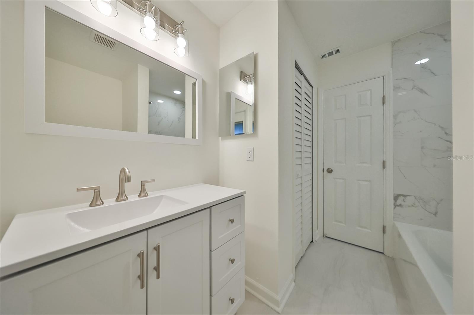 28211 TANGLEWOOD DR, WESLEY CHAPEL, FL, 33543