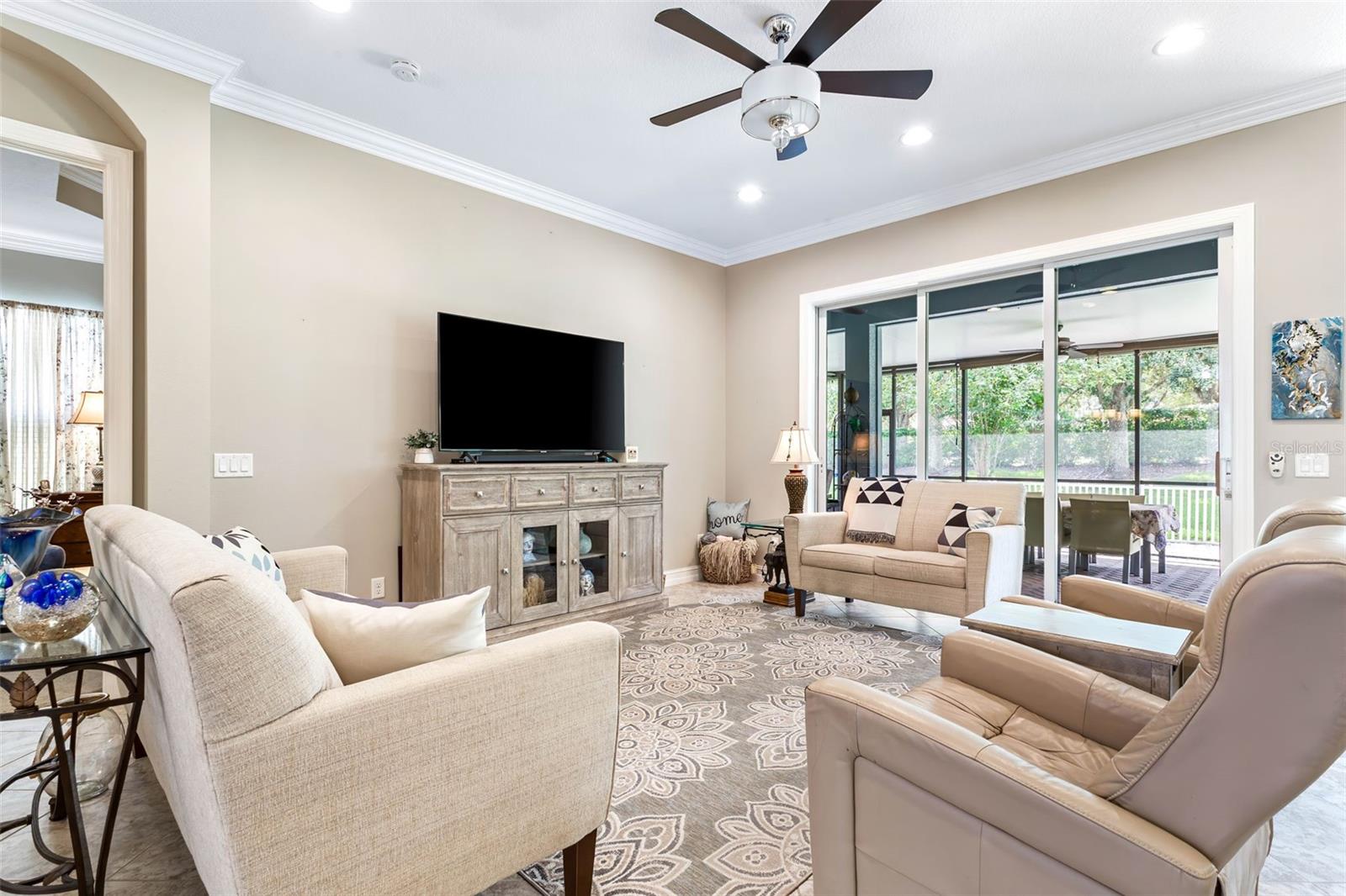 16012 GOLDEN LAKES DR, WIMAUMA, FL, 33598