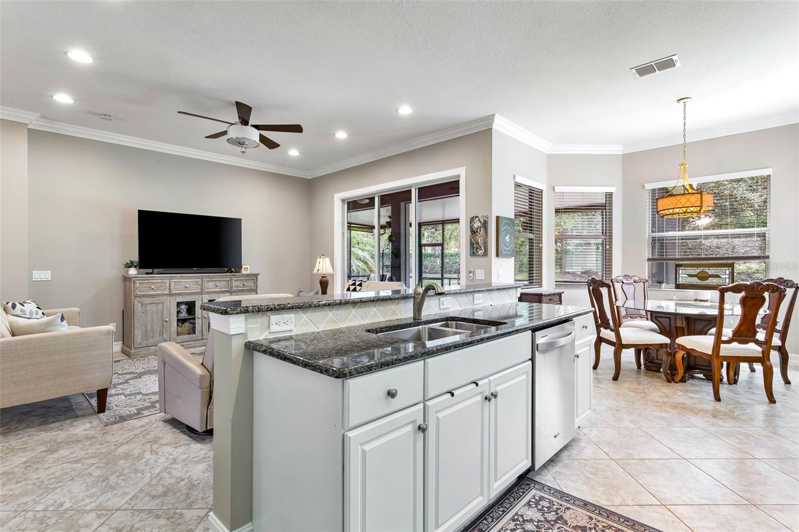 16012 GOLDEN LAKES DR, WIMAUMA, FL, 33598