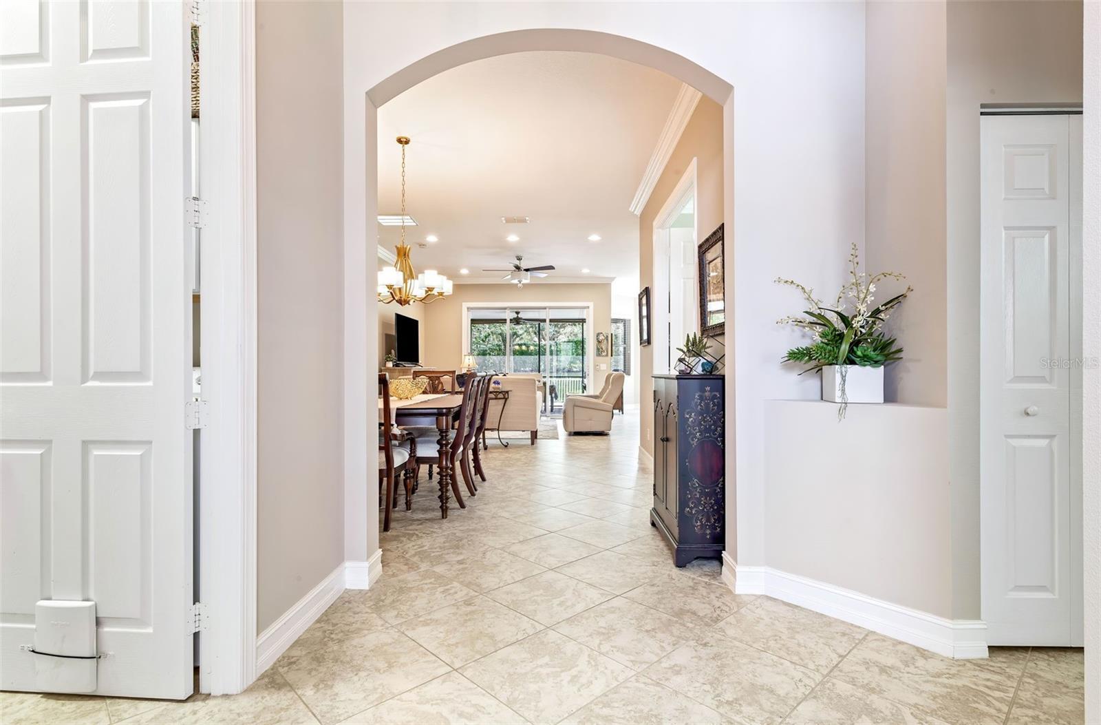 16012 GOLDEN LAKES DR, WIMAUMA, FL, 33598