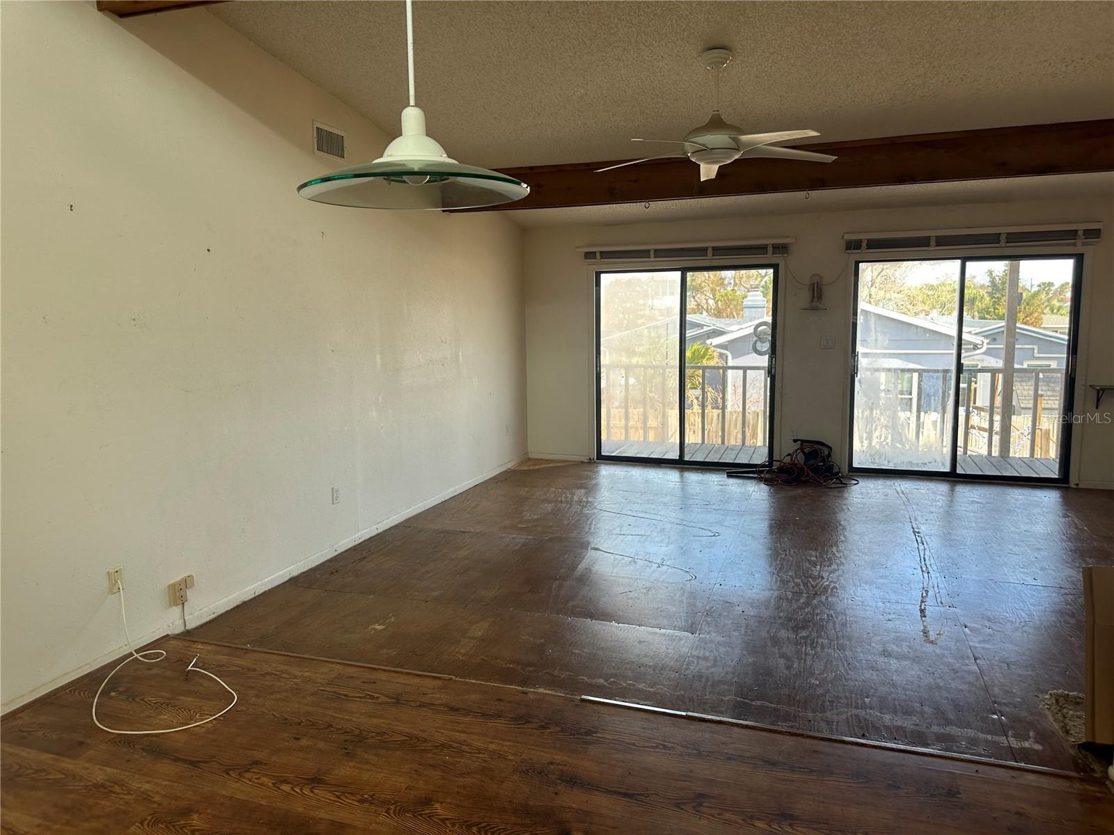 15803 GULF BLVD, REDINGTON BEACH, FL, 33708