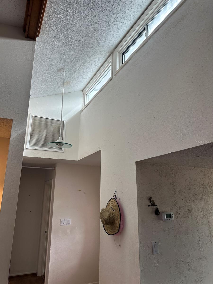 15803 GULF BLVD, REDINGTON BEACH, FL, 33708