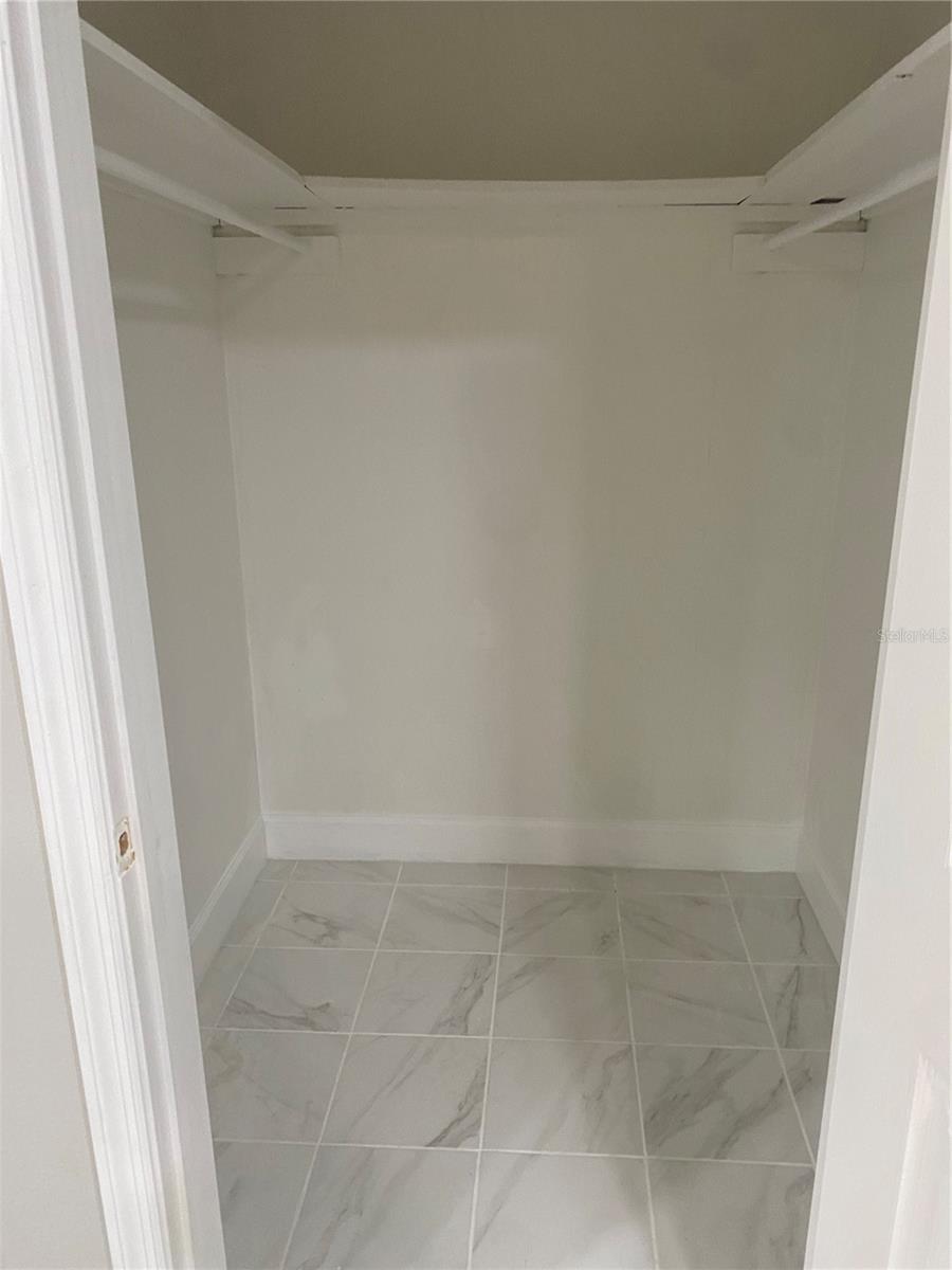 1435 NE 2ND PL, OCALA, FL, 34470