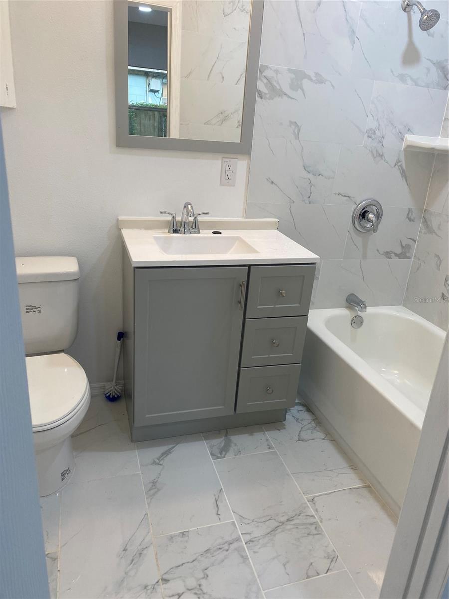 1435 NE 2ND PL, OCALA, FL, 34470