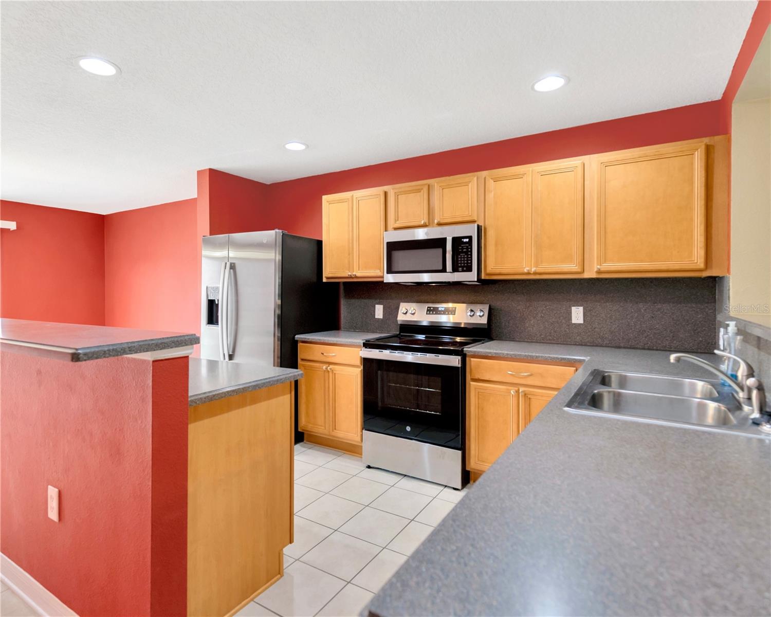 10909 JOHANNA AVE, RIVERVIEW, FL, 33578