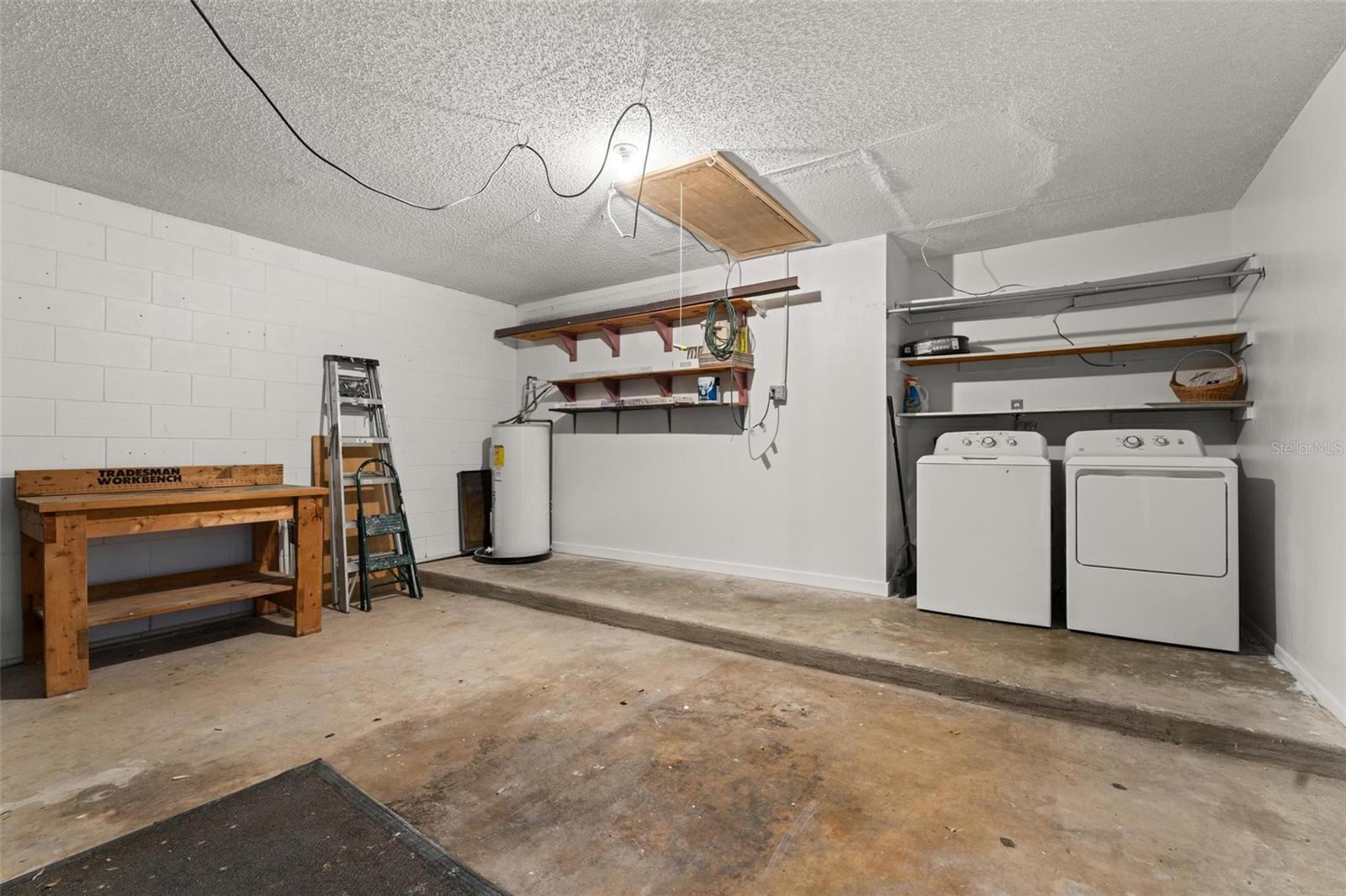 108 CLEAR LAKE CIR, SANFORD, FL, 32773