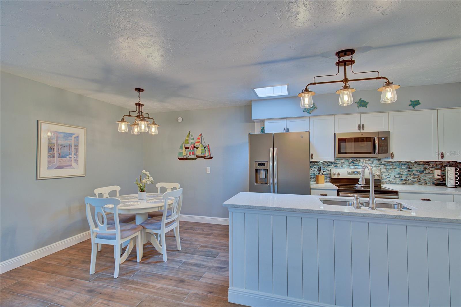 250 ROSERY RD NW #219, LARGO, FL, 33770