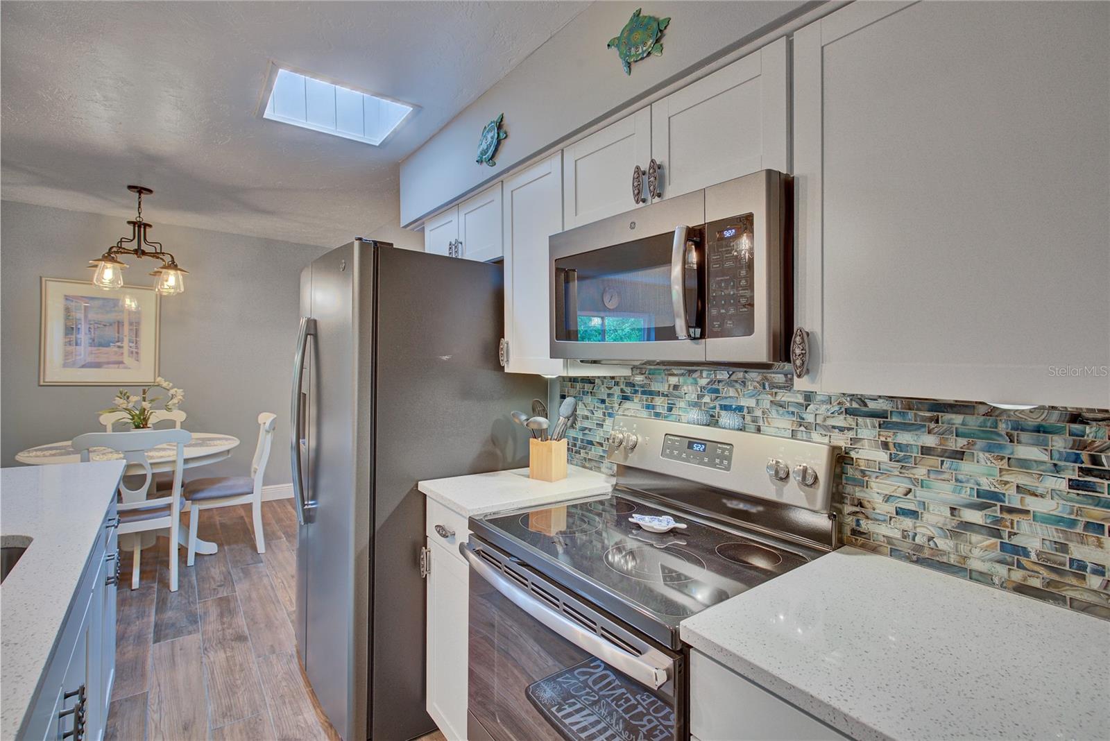 250 ROSERY RD NW #219, LARGO, FL, 33770
