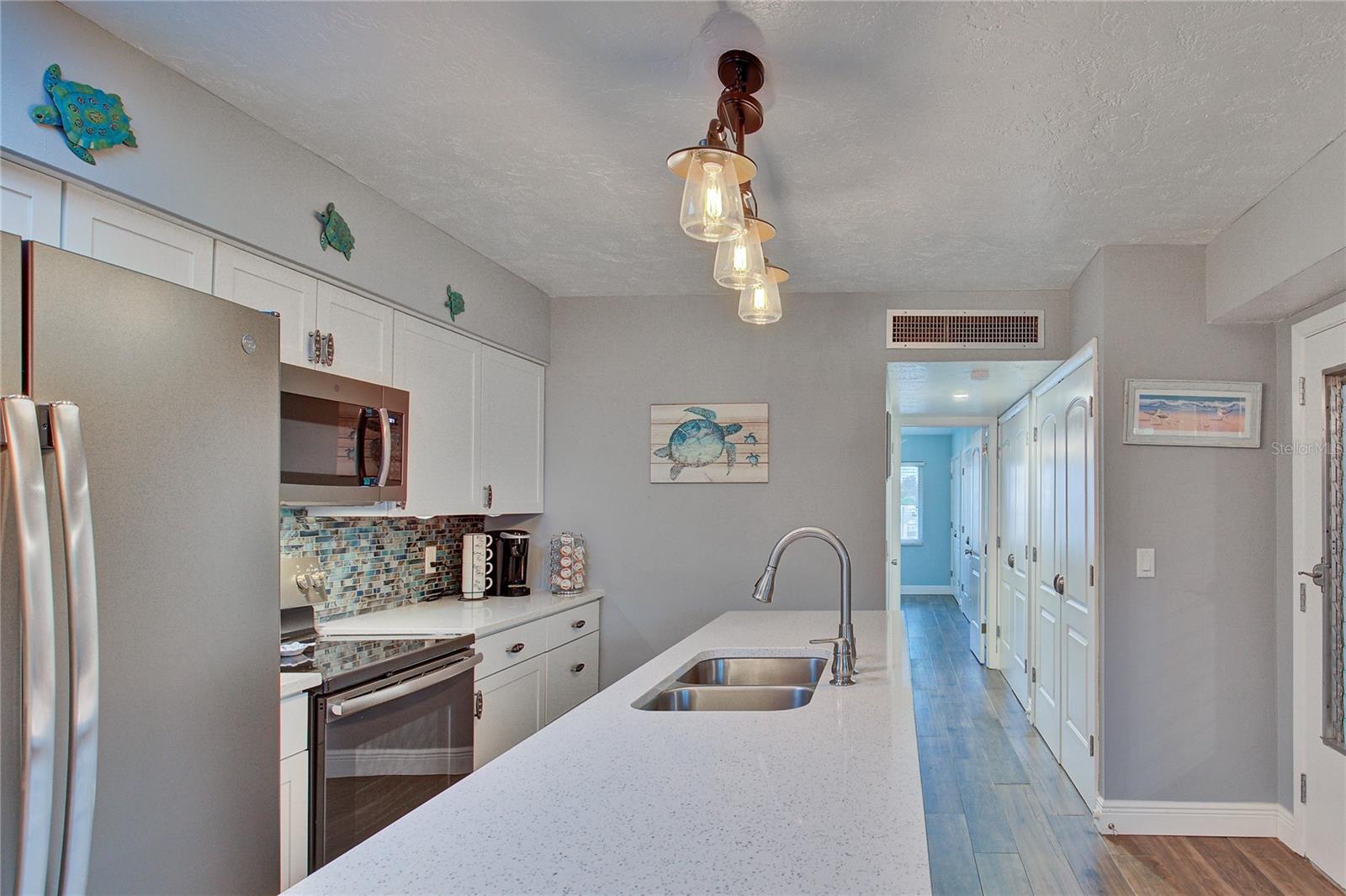 250 ROSERY RD NW #219, LARGO, FL, 33770
