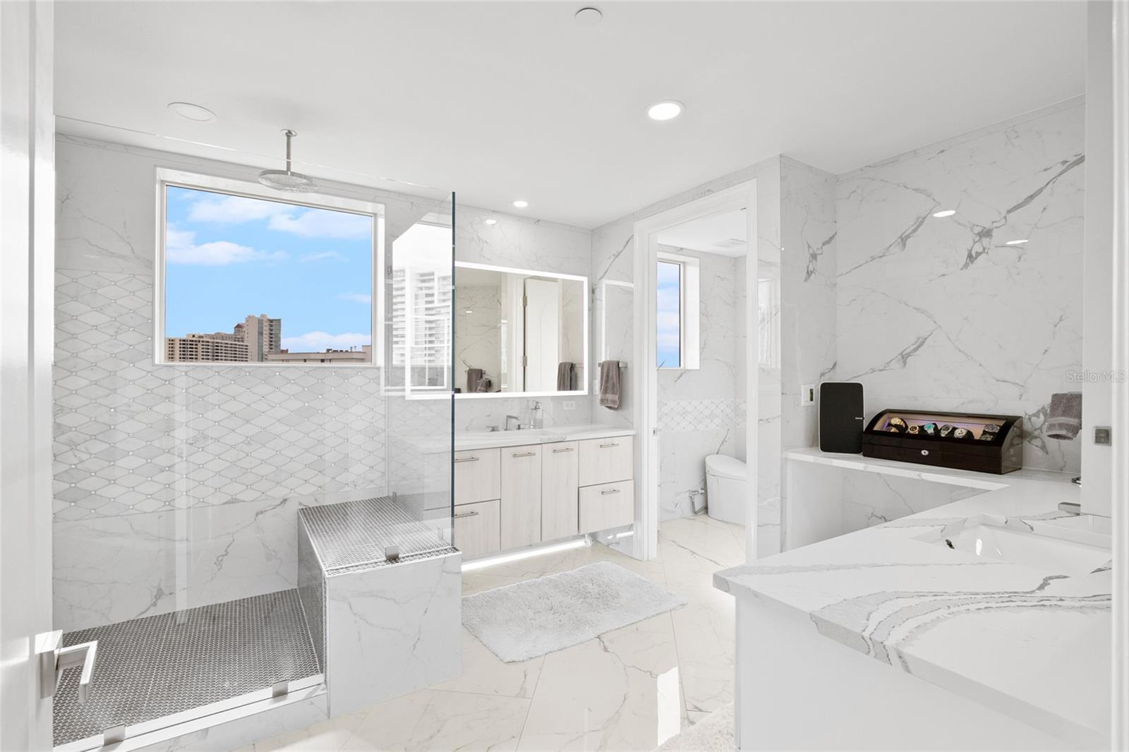 128 GOLDEN GATE PT #501B, SARASOTA, FL, 34236