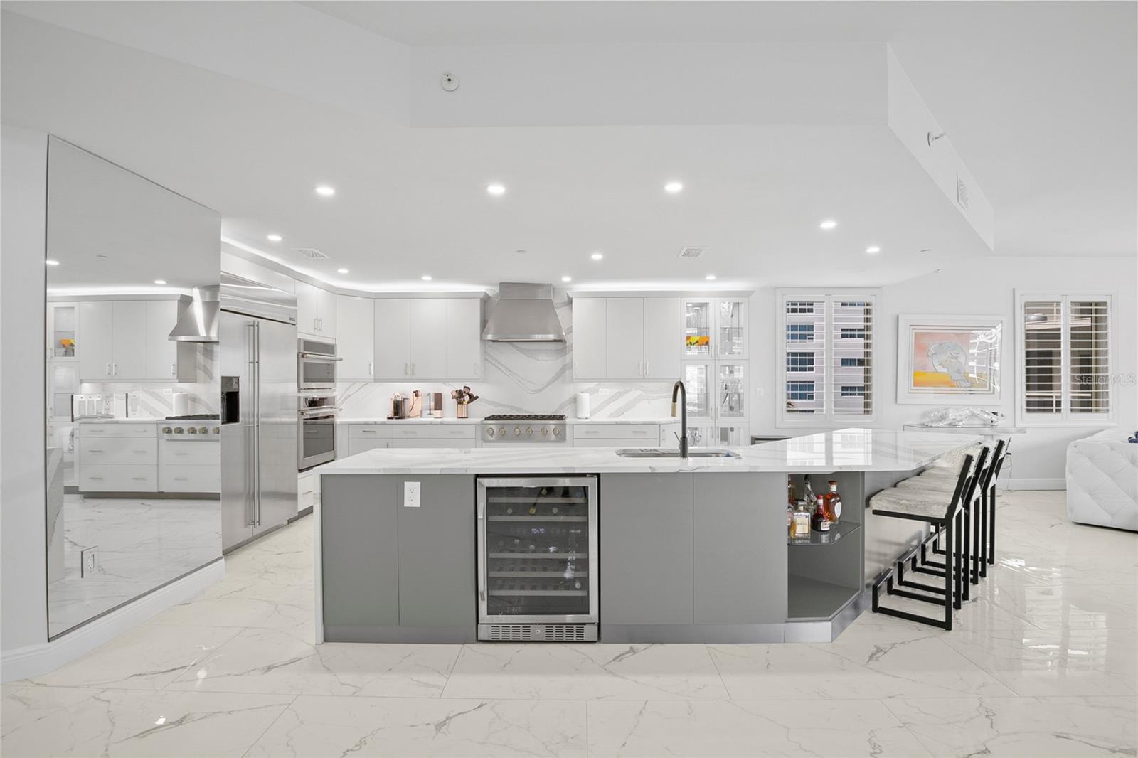 128 GOLDEN GATE PT #501B, SARASOTA, FL, 34236