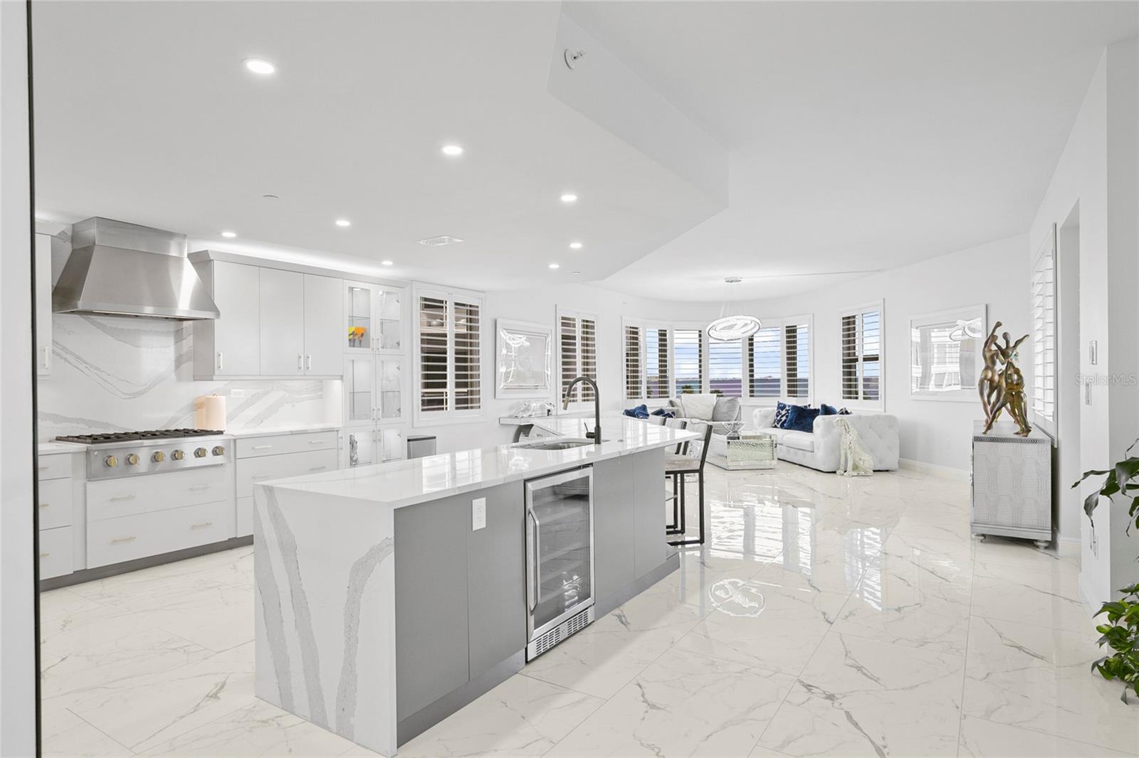 128 GOLDEN GATE PT #501B, SARASOTA, FL, 34236