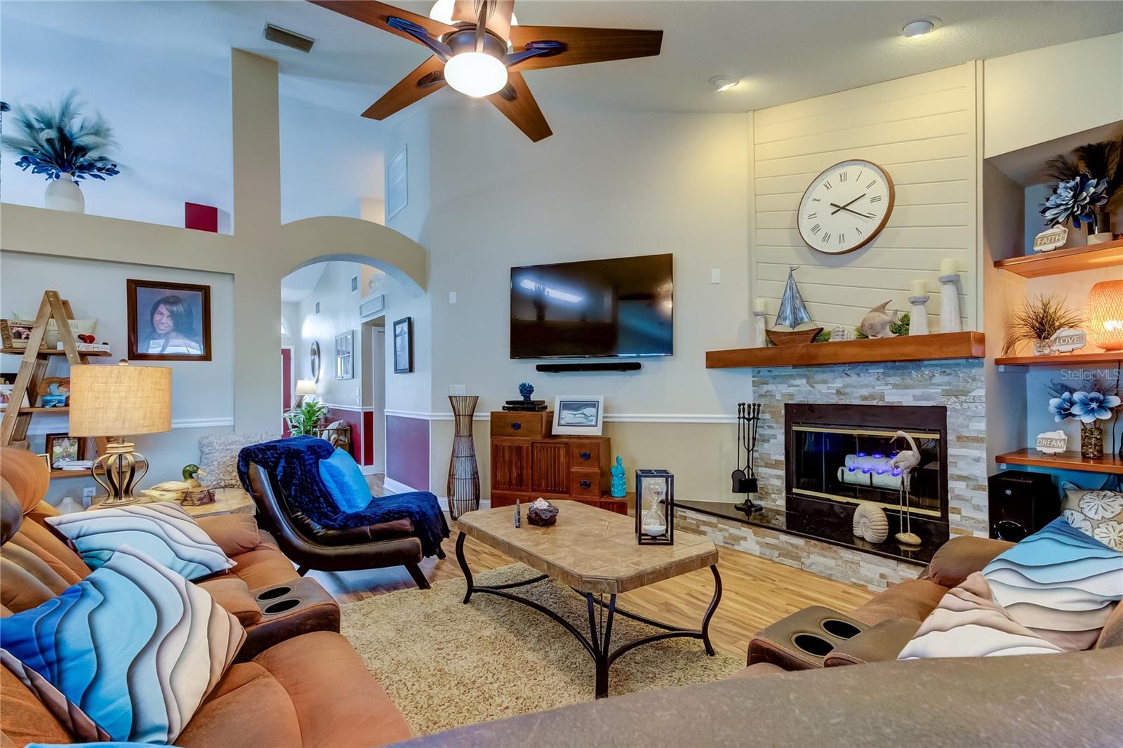11426 GLENMONT DR, TAMPA, FL, 33635