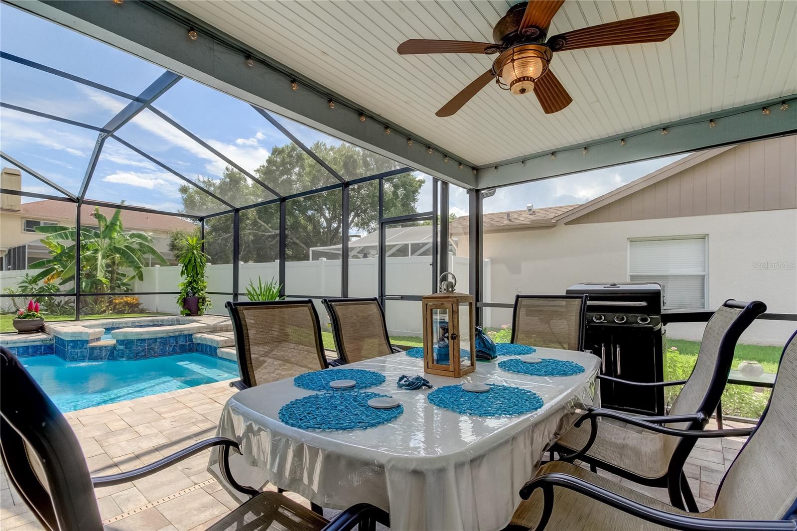 11426 GLENMONT DR, TAMPA, FL, 33635