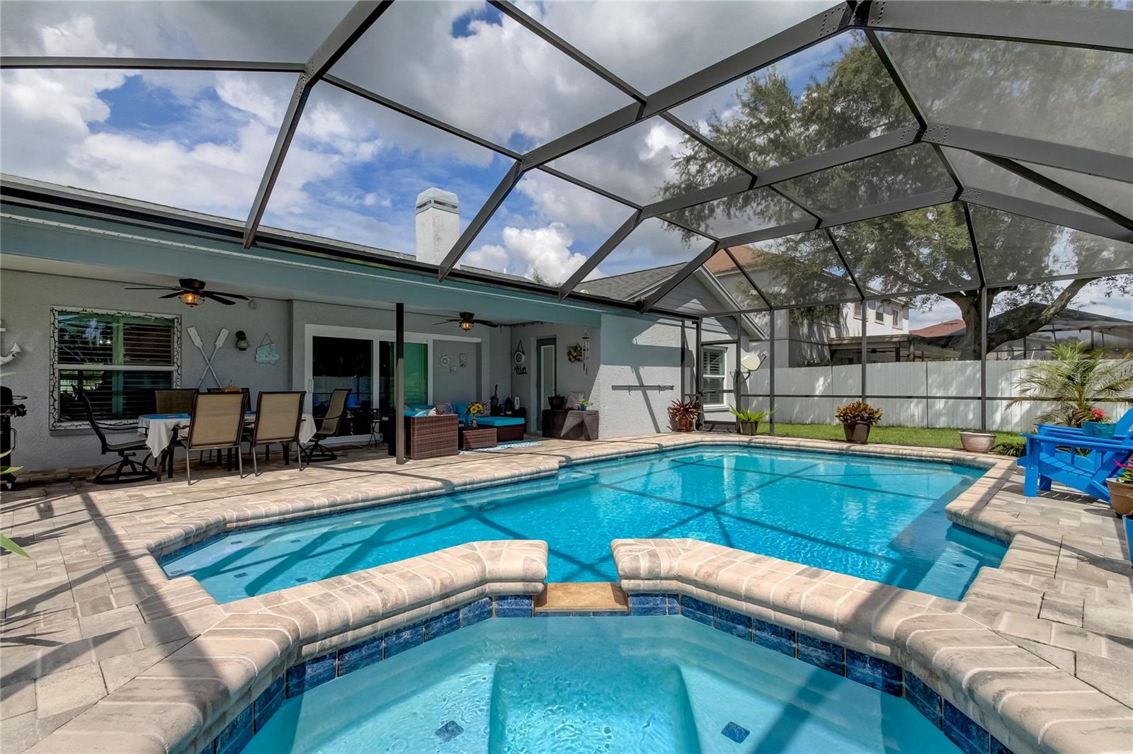 11426 GLENMONT DR, TAMPA, FL, 33635