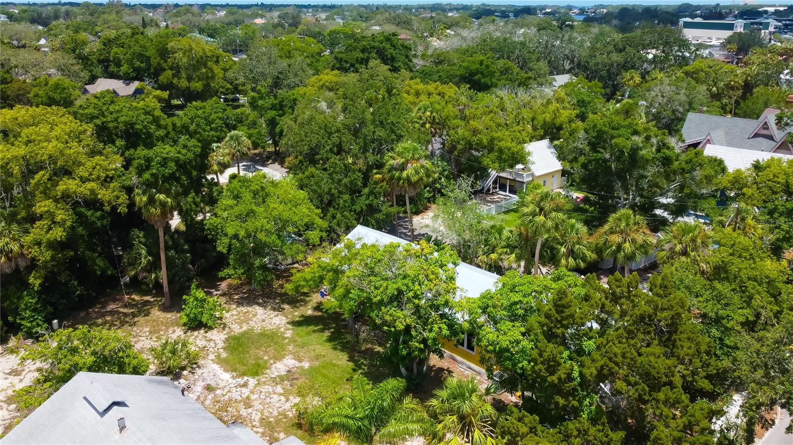11426 GLENMONT DR, TAMPA, FL, 33635