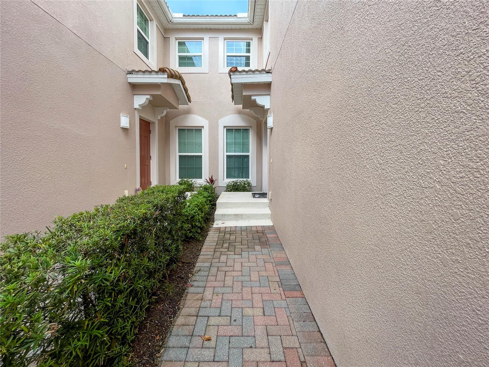 8311 FOSTER DR, DAVENPORT, FL, 33896