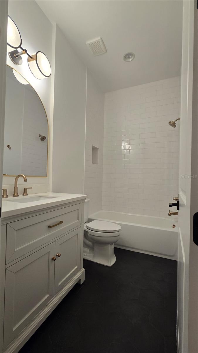 610 ONTARIO AVE, TAMPA, FL, 33606