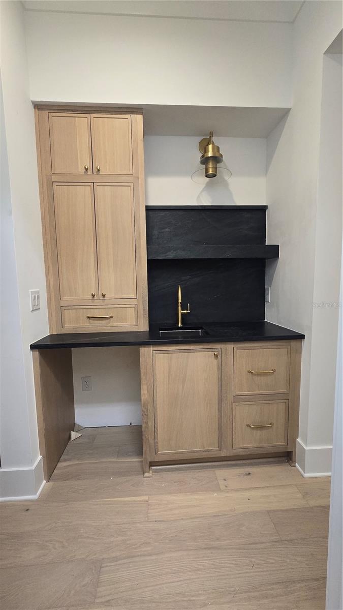 610 ONTARIO AVE, TAMPA, FL, 33606