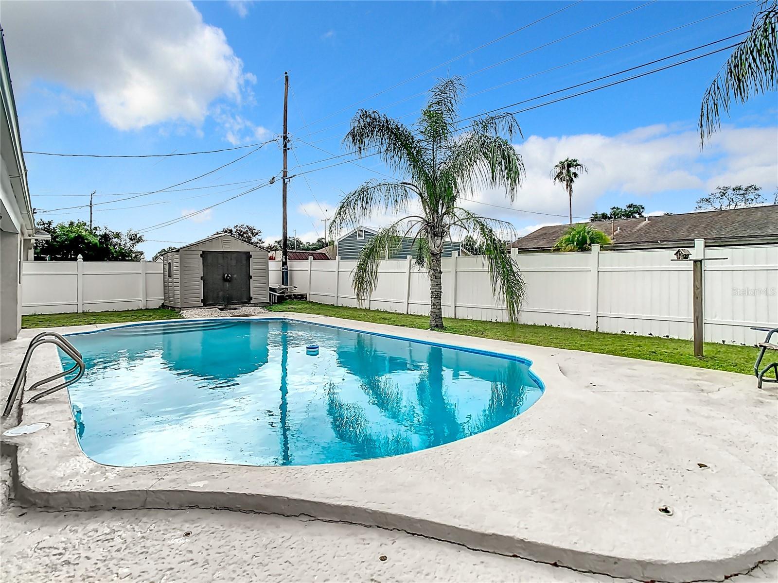 504 FLORIDA CIR S, APOLLO BEACH, FL, 33572