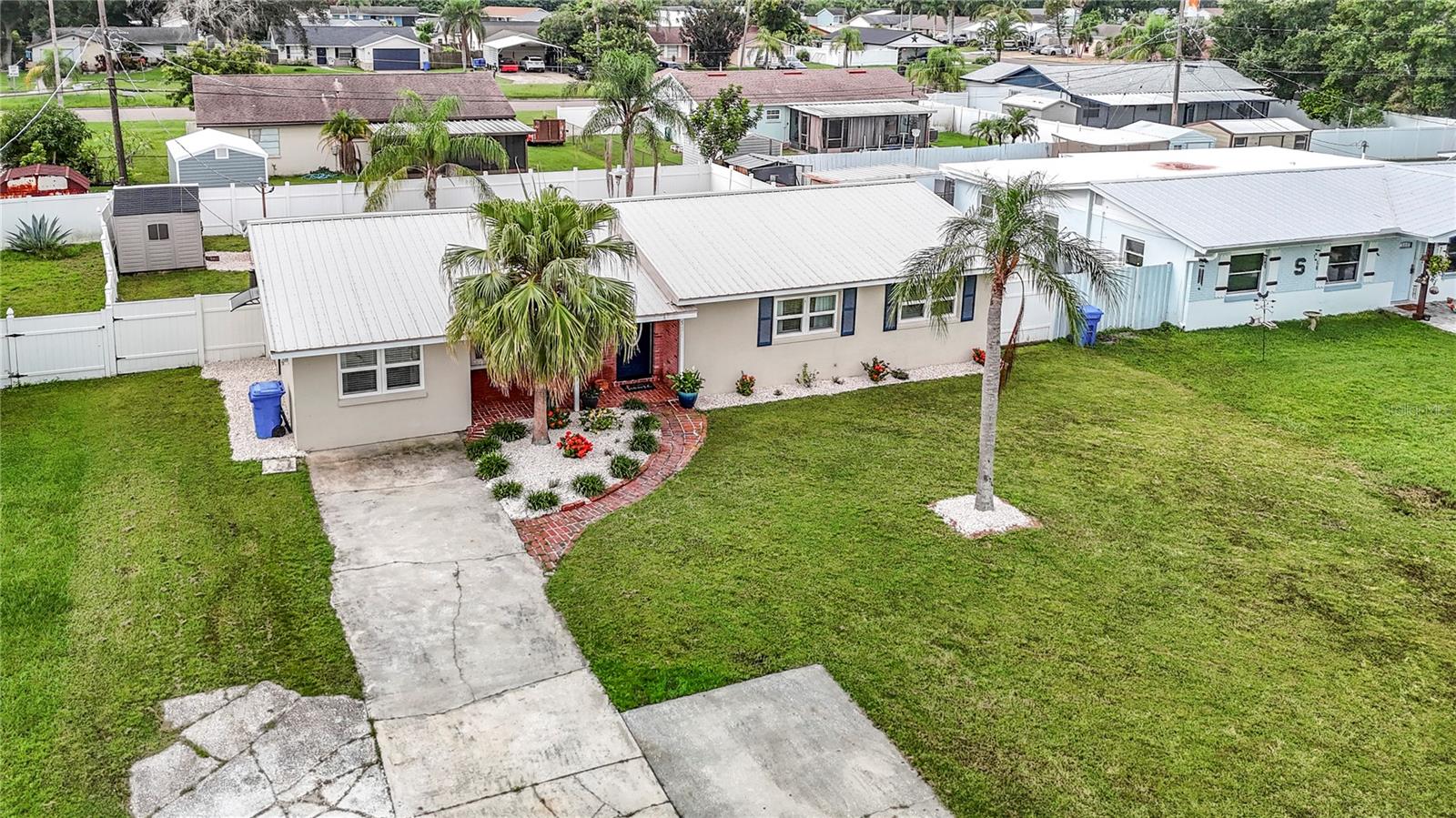 504 FLORIDA CIR S, APOLLO BEACH, FL, 33572