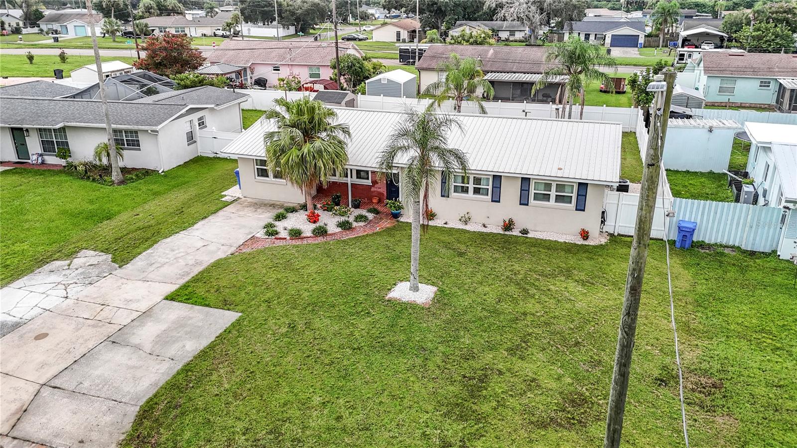 504 FLORIDA CIR S, APOLLO BEACH, FL, 33572