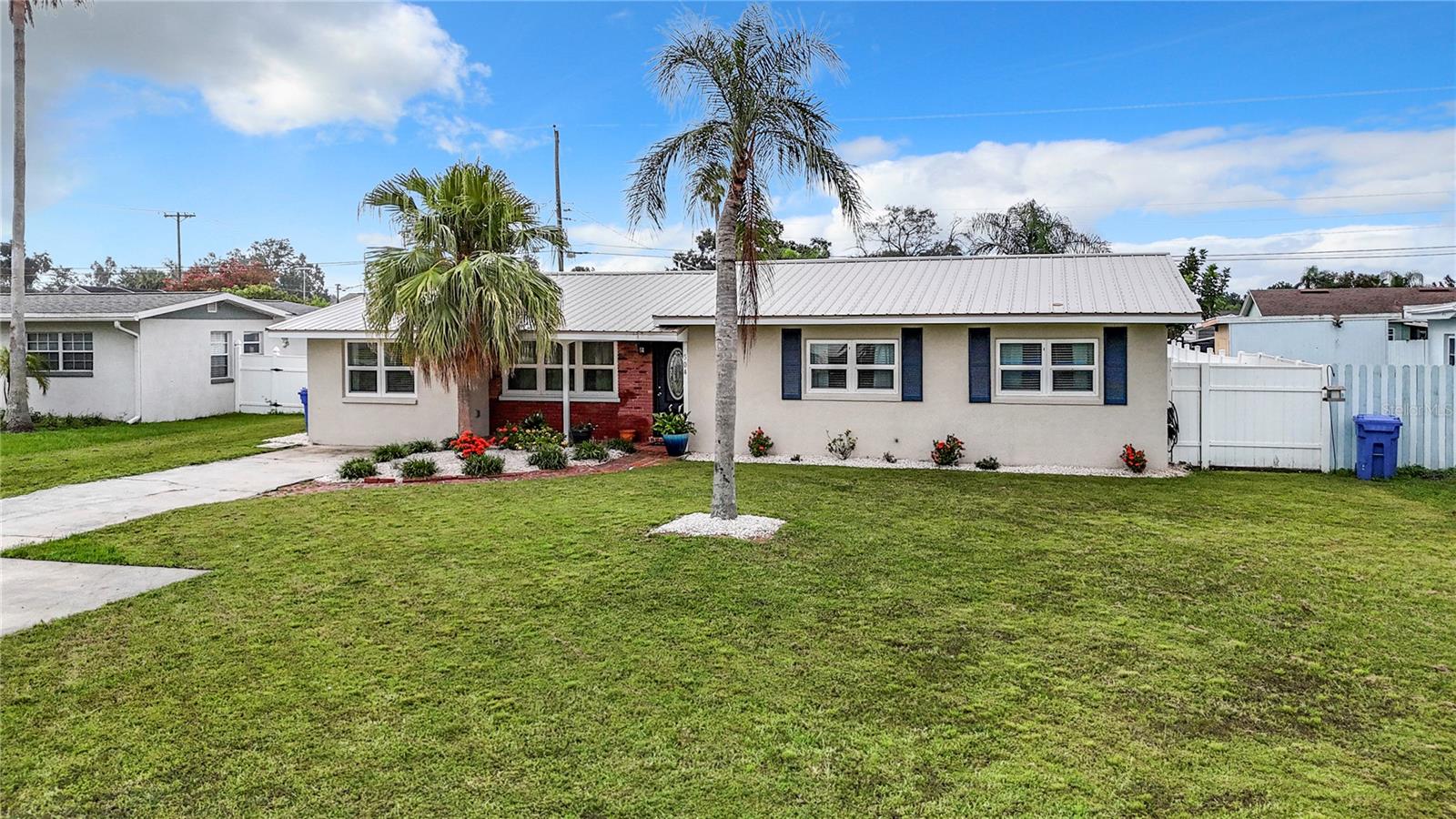 504 FLORIDA CIR S, APOLLO BEACH, FL, 33572
