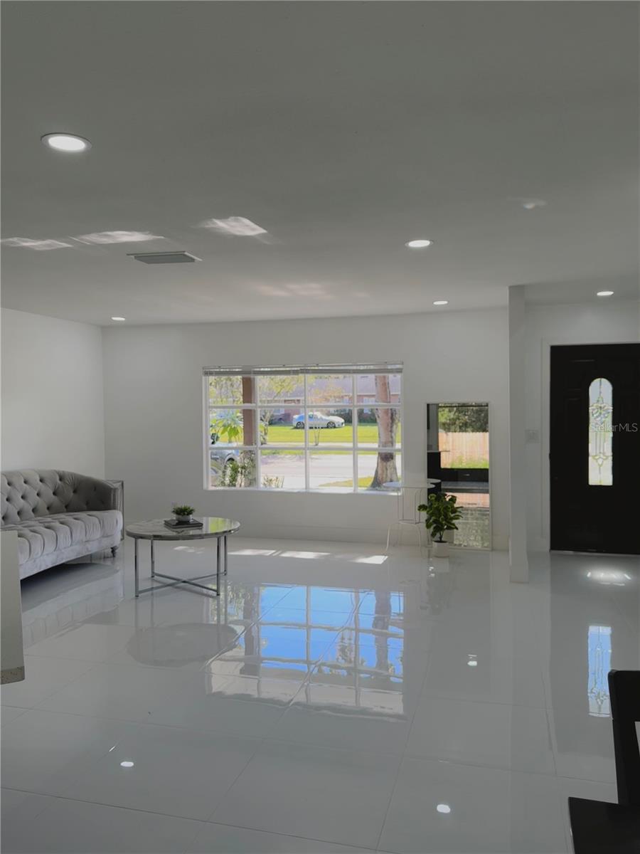 19109 SUNLAKE BLVD, LUTZ, FL, 33558