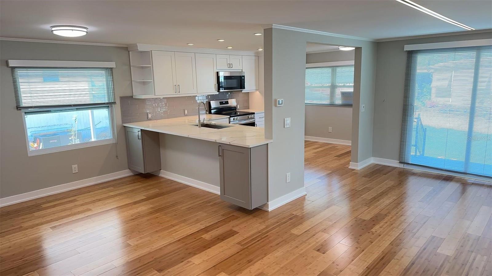 4851 W GANDY BLVD #B15L25, TAMPA, FL, 33611