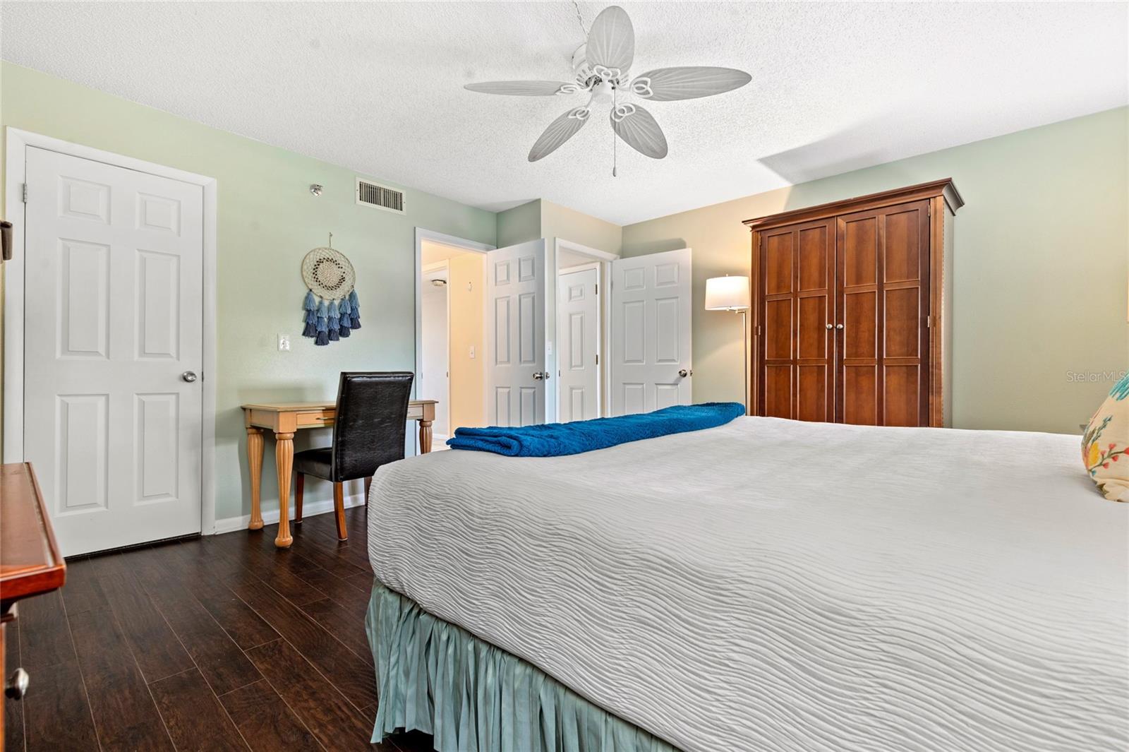 19725 GULF BLVD #102, INDIAN SHORES, FL, 33785