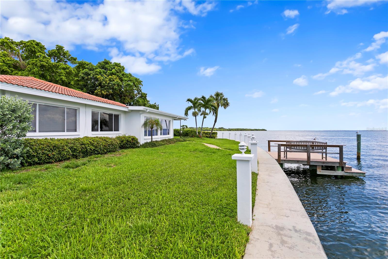 2090 IOWA AVE NE, ST PETERSBURG, FL, 33703
