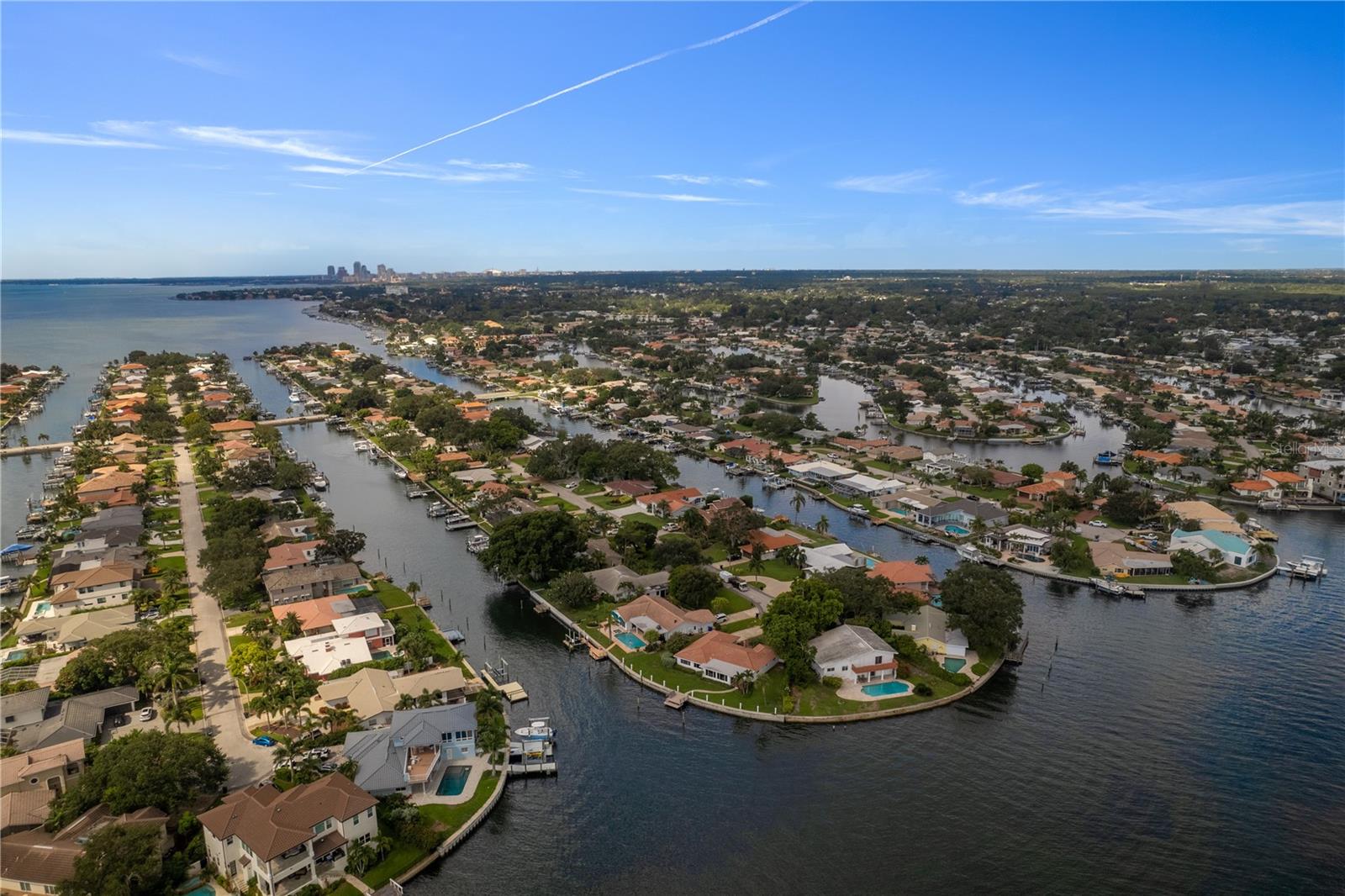 2090 IOWA AVE NE, ST PETERSBURG, FL, 33703
