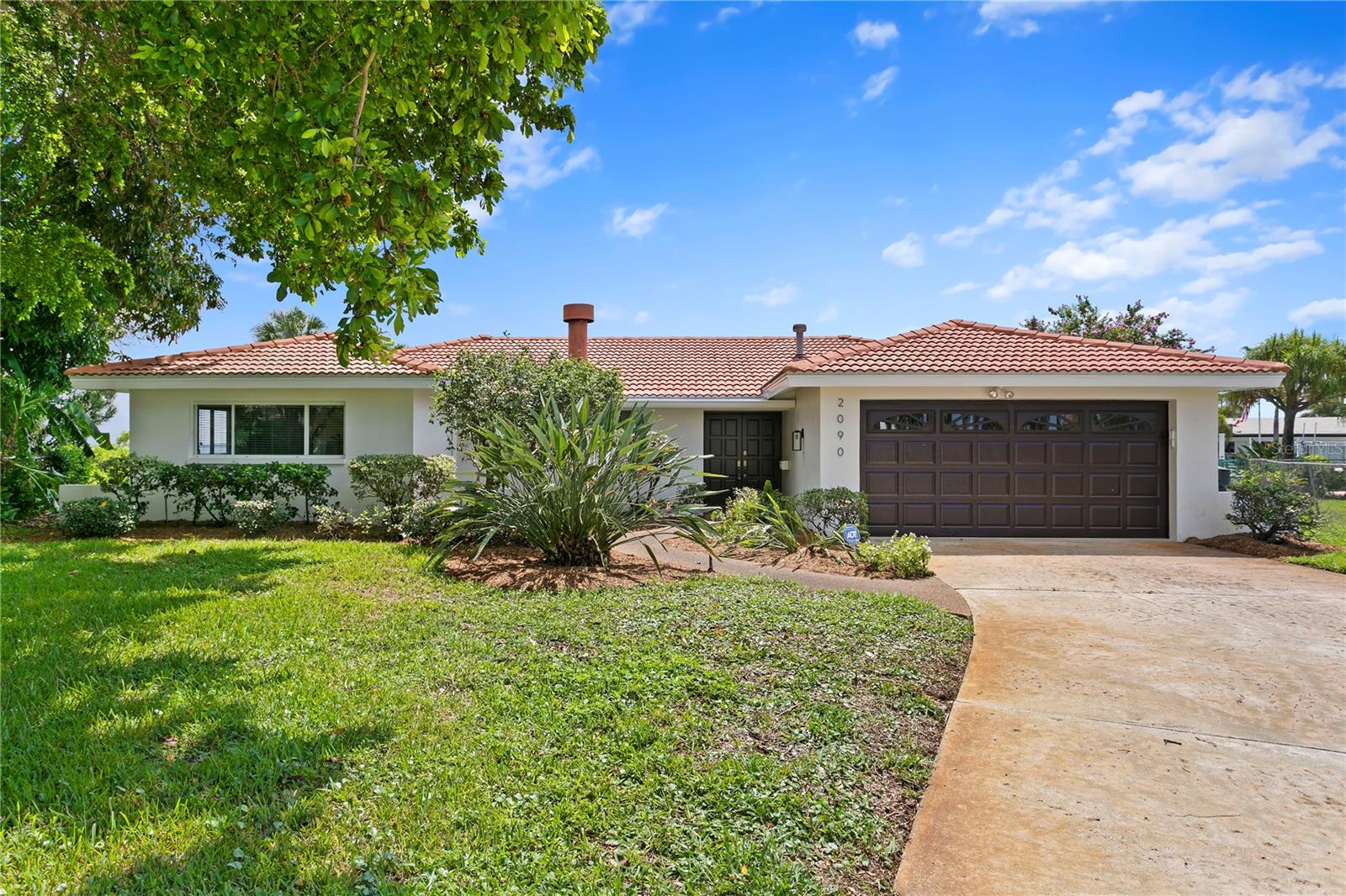 2090 IOWA AVE NE, ST PETERSBURG, FL, 33703