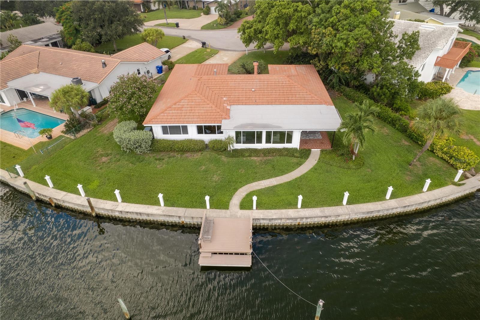 2090 IOWA AVE NE, ST PETERSBURG, FL, 33703