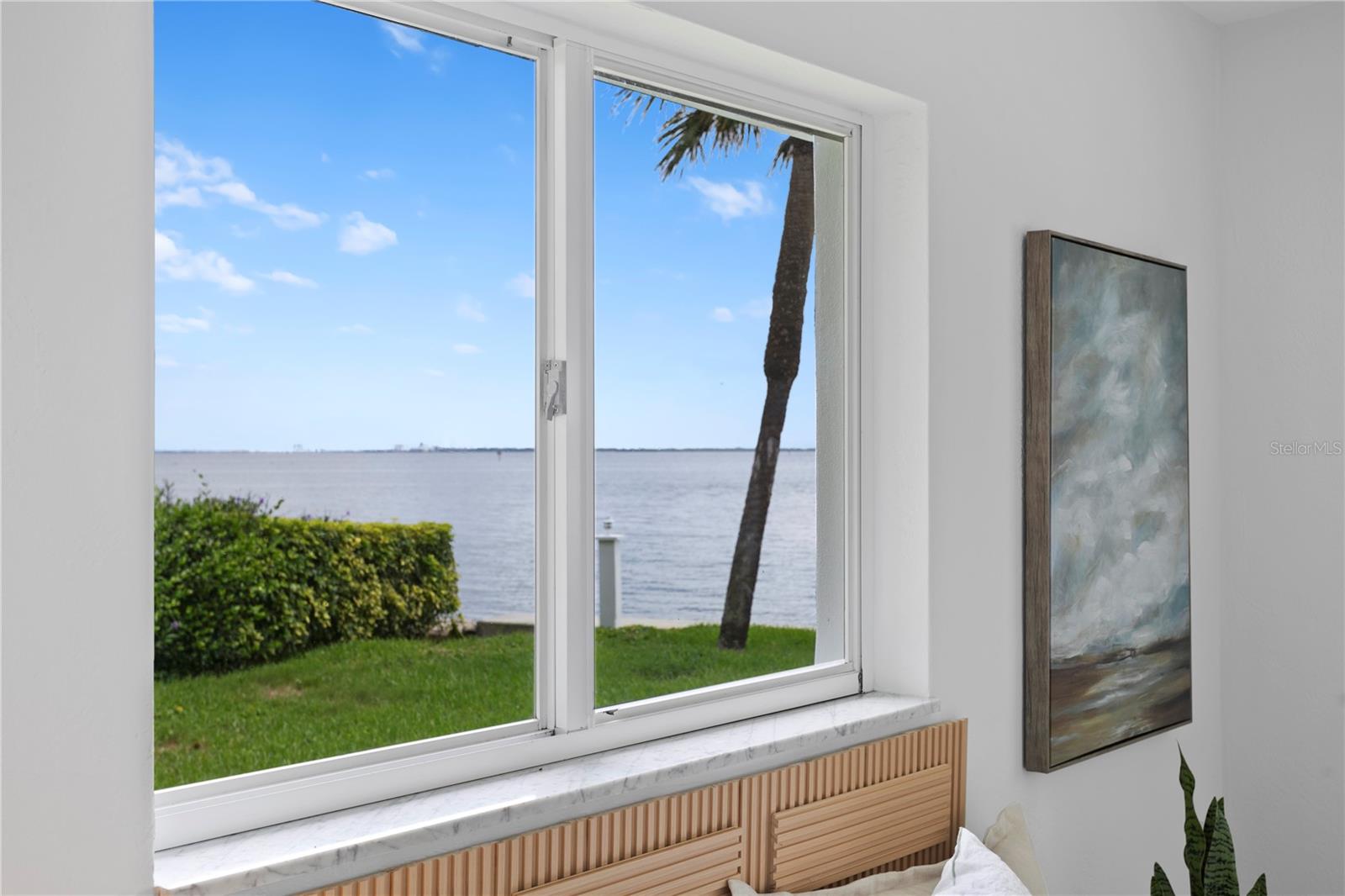 2090 IOWA AVE NE, ST PETERSBURG, FL, 33703