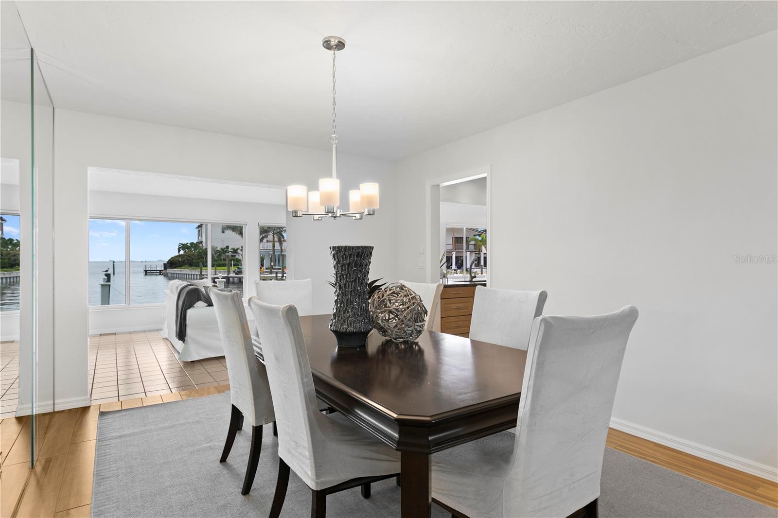2090 IOWA AVE NE, ST PETERSBURG, FL, 33703