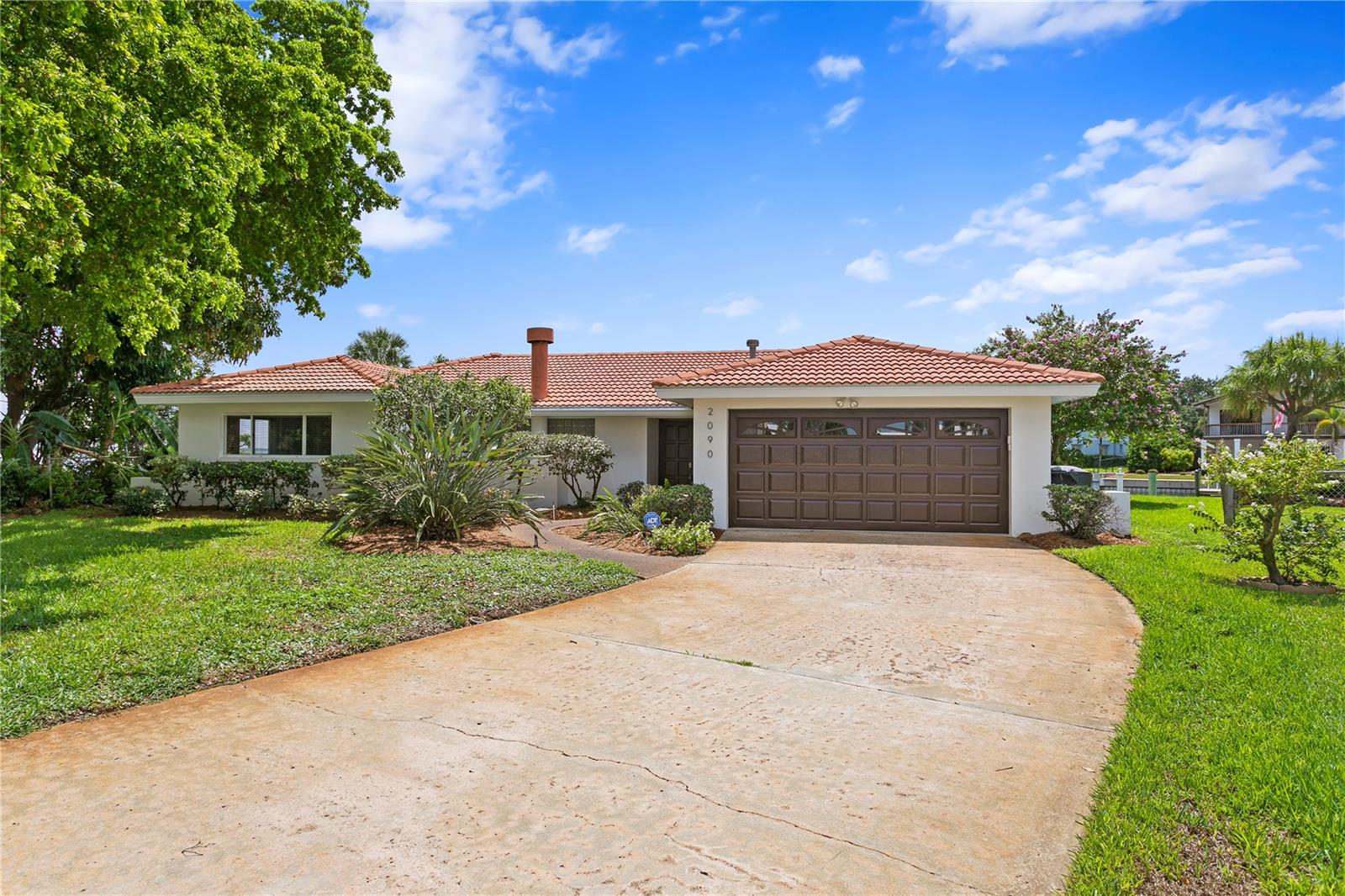 2090 IOWA AVE NE, ST PETERSBURG, FL, 33703