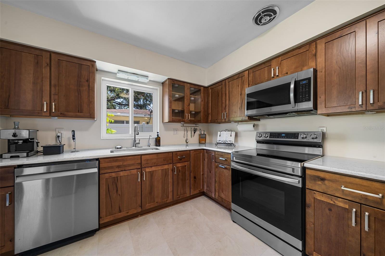2452 CHAUCER ST, CLEARWATER, FL, 33765