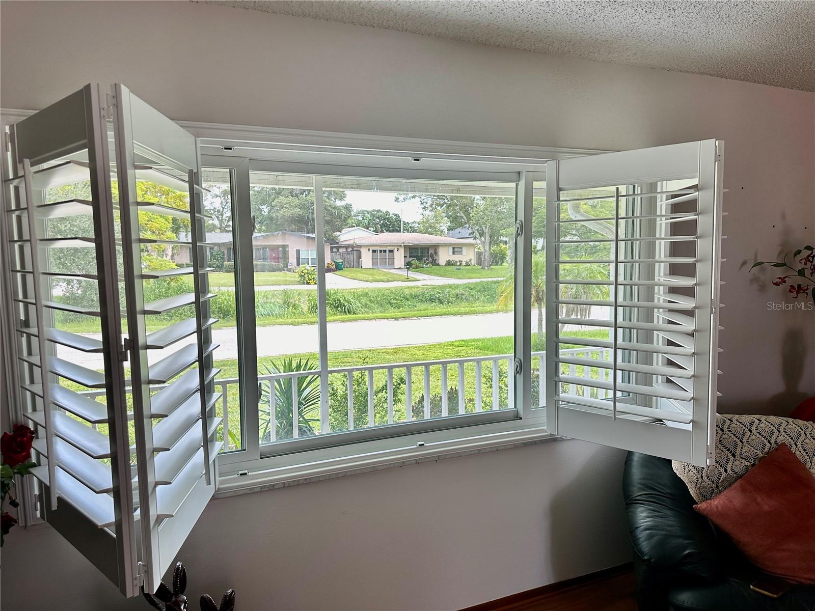 1728 W LAGOON CIR, CLEARWATER, FL, 33765
