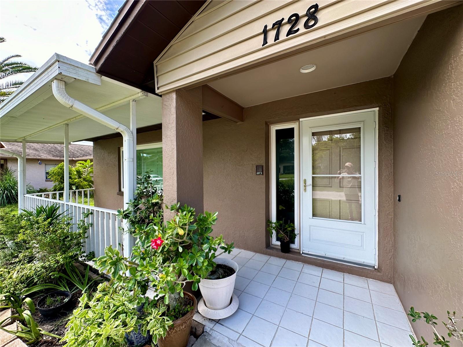 1728 W LAGOON CIR, CLEARWATER, FL, 33765