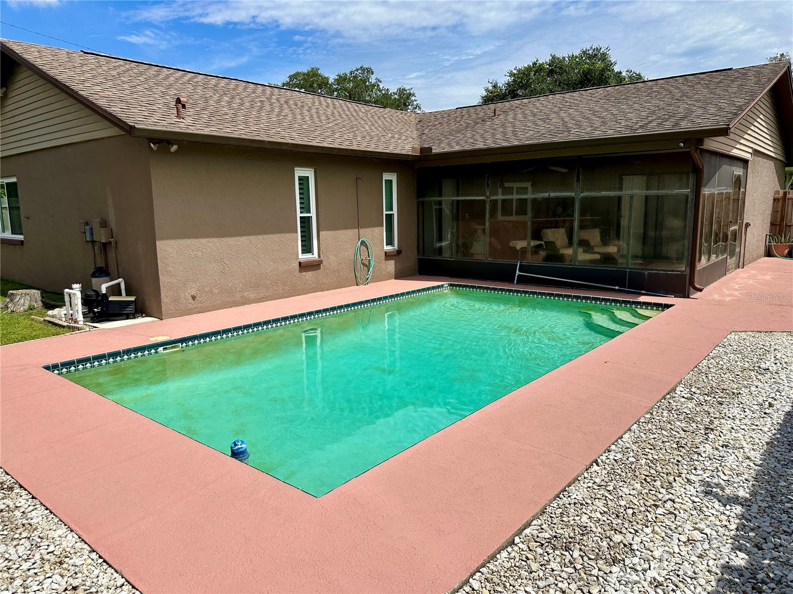 1728 W LAGOON CIR, CLEARWATER, FL, 33765