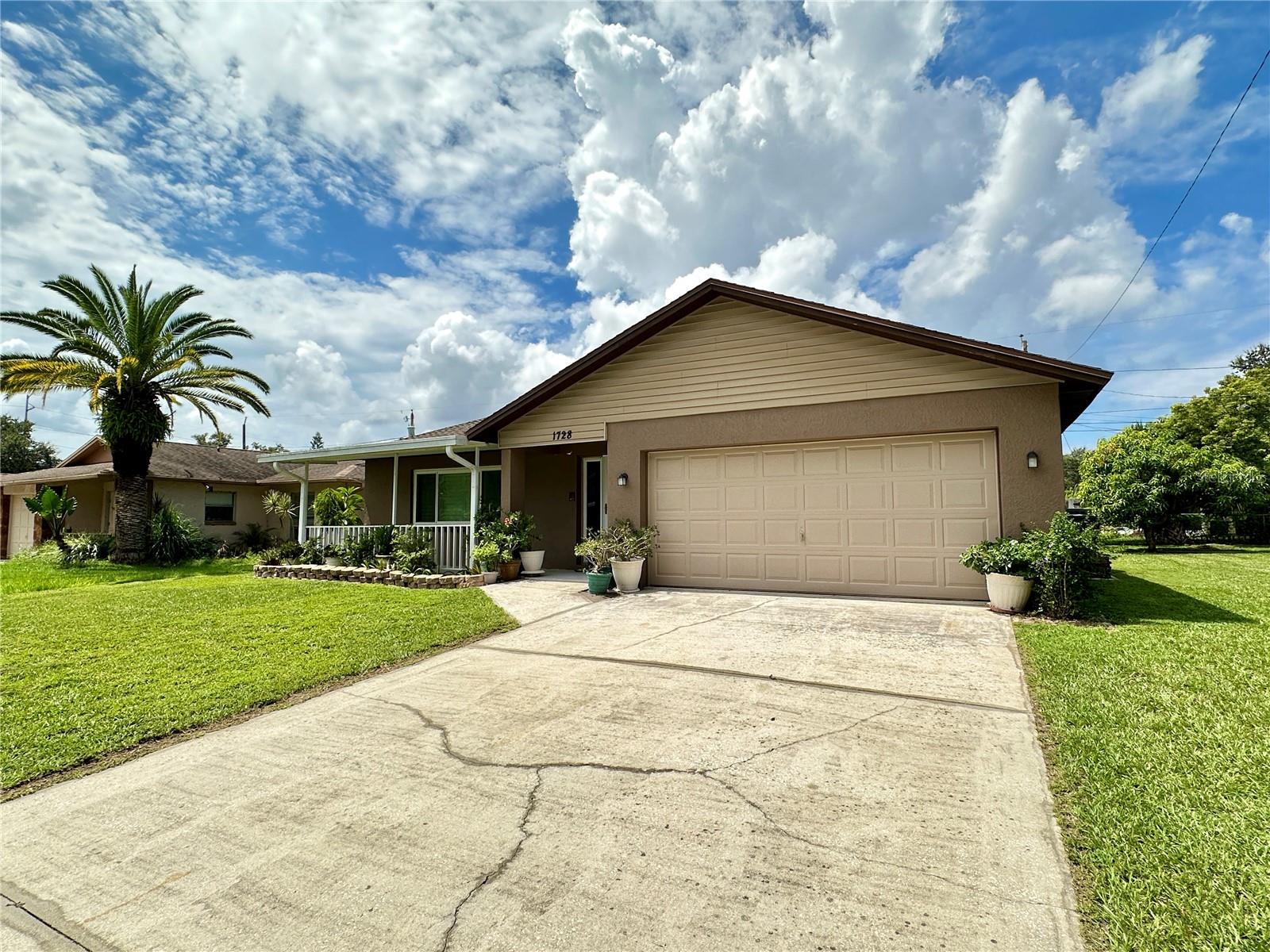 1728 W LAGOON CIR, CLEARWATER, FL, 33765