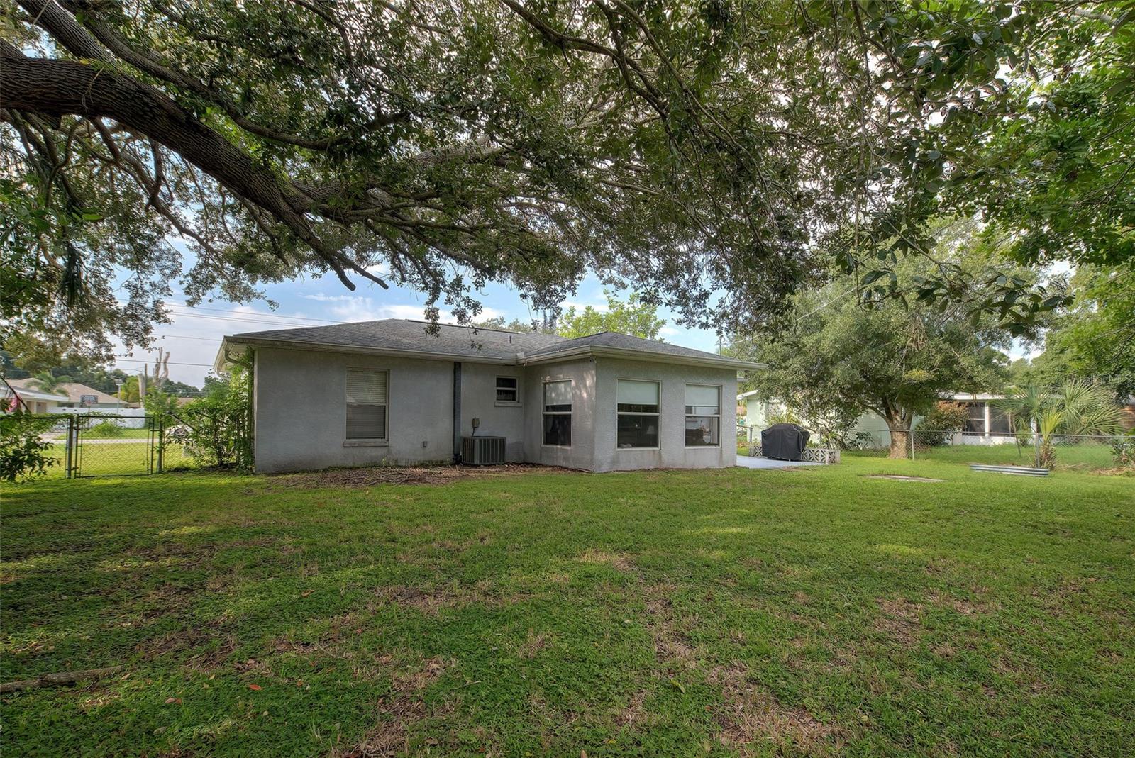 879 E SEMINOLE DR, VENICE, FL, 34293