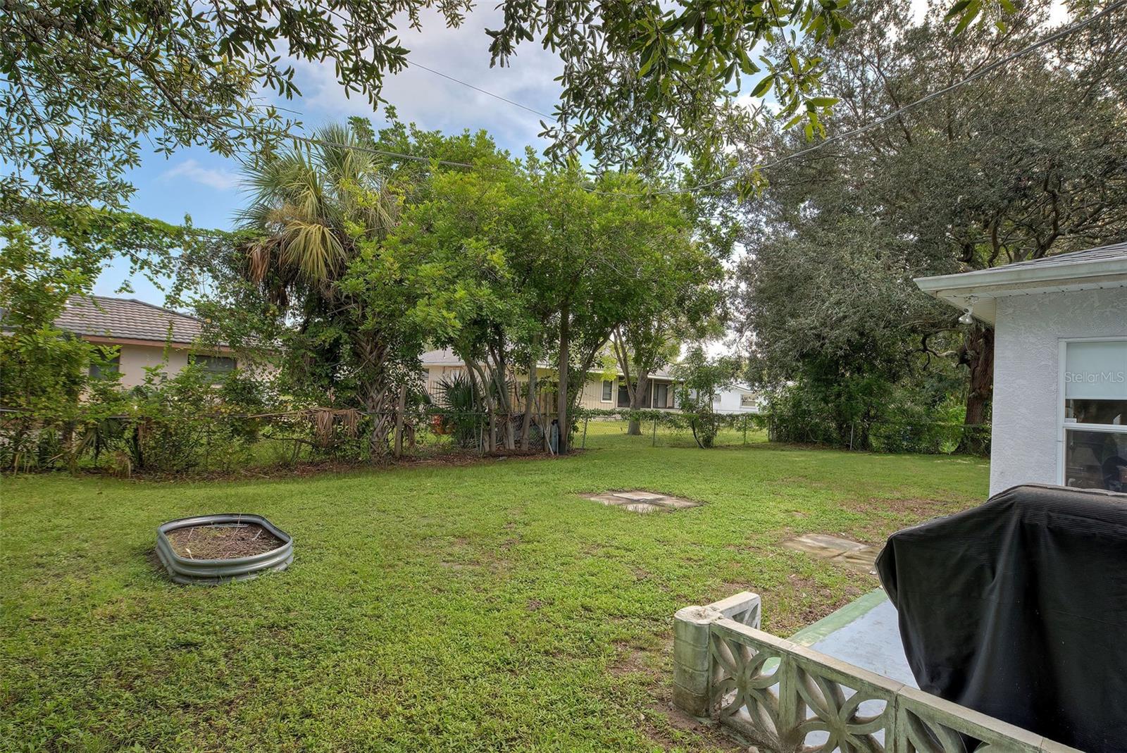 879 E SEMINOLE DR, VENICE, FL, 34293