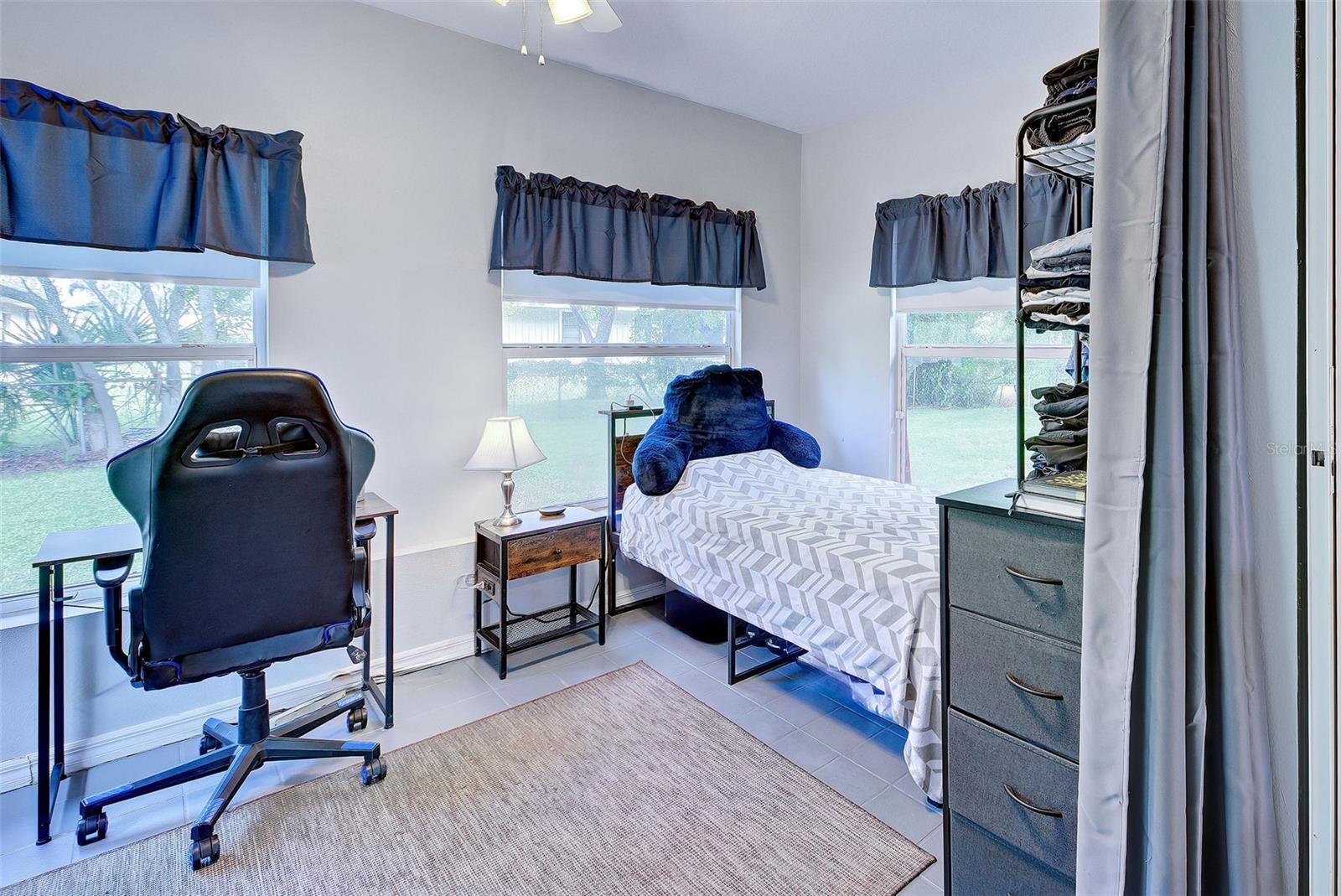 879 E SEMINOLE DR, VENICE, FL, 34293