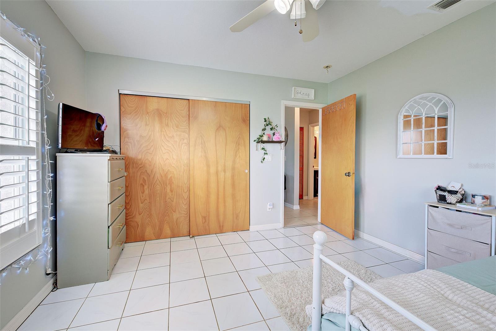 879 E SEMINOLE DR, VENICE, FL, 34293