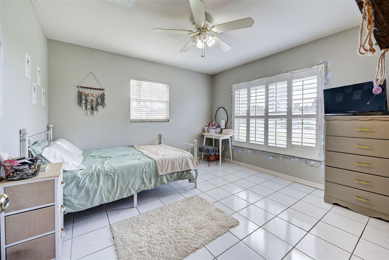 879 E SEMINOLE DR, VENICE, FL, 34293