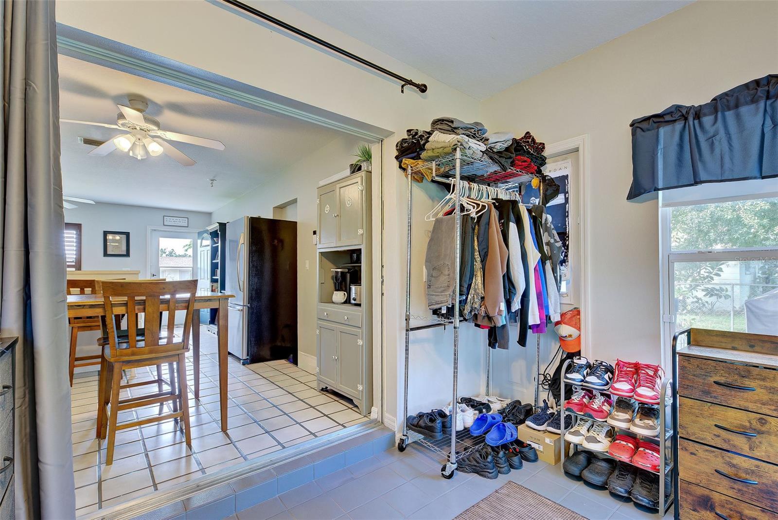 879 E SEMINOLE DR, VENICE, FL, 34293